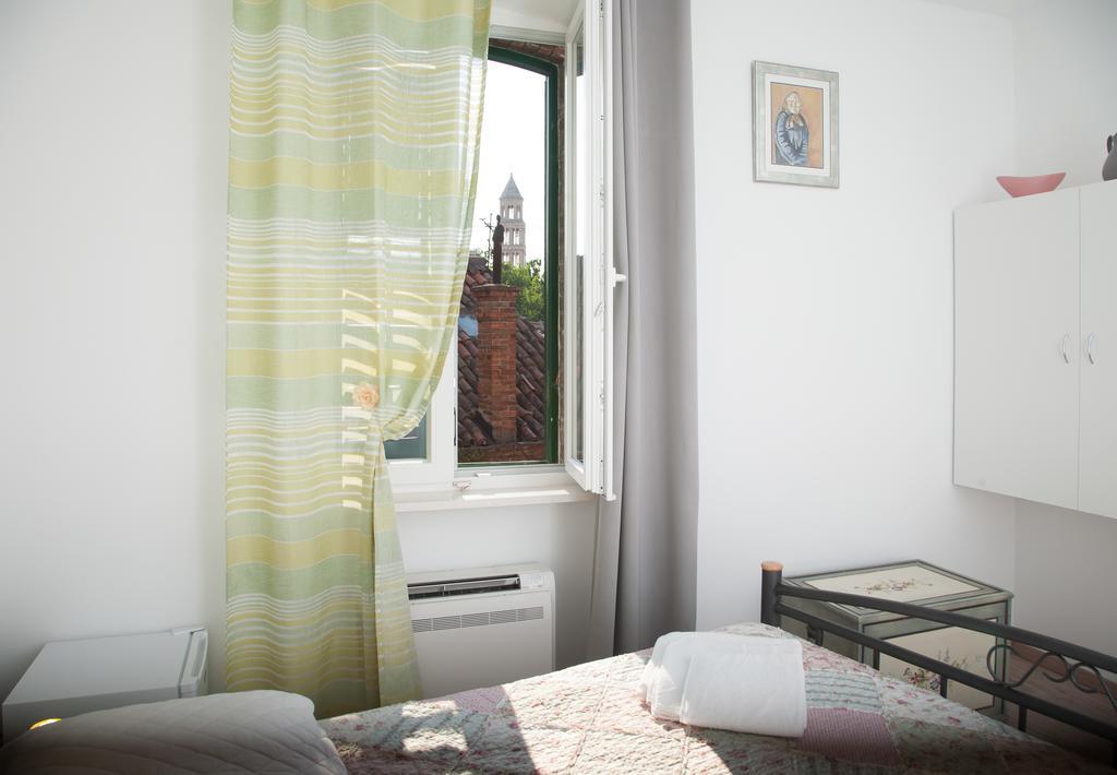 Rooms Split Pezelj Pokoj fotografie