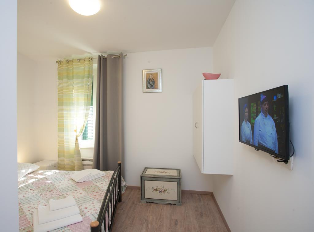 Rooms Split Pezelj Pokoj fotografie
